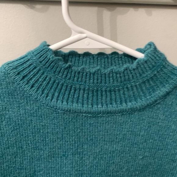 Sweater - Picture 2 of 4